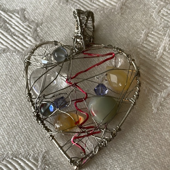 Trio of Heart Theme Pendants Valentines 💘 Jewelry - Picture 7 of 7
